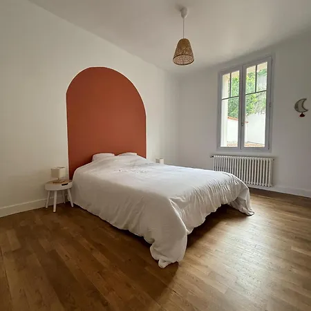 Maison Spacieuse En *